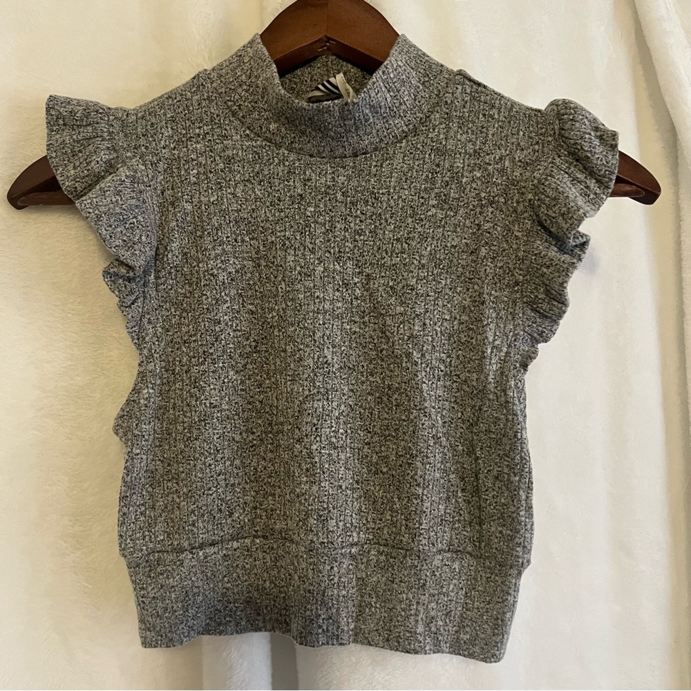 Free People top woman’s gray betsey crop sleeveless mock neck ruffles